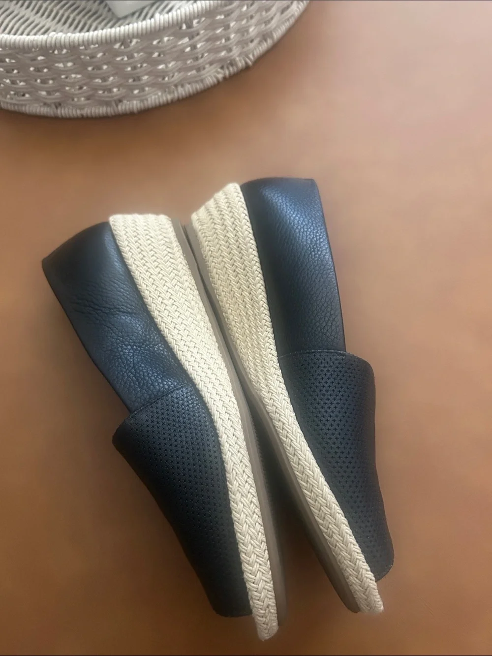 Gentle Souls by Kenneth Lucia A-Line 2 Espadrilles Size 8
